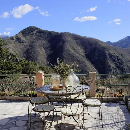 L'aire Holiday home Lantosque